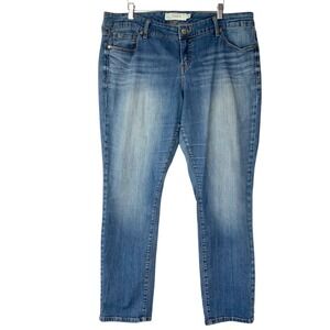 Torrid Blue Medium Wash Denim Jeans 18 Button Zip Fly Mid Rise Straight Leg